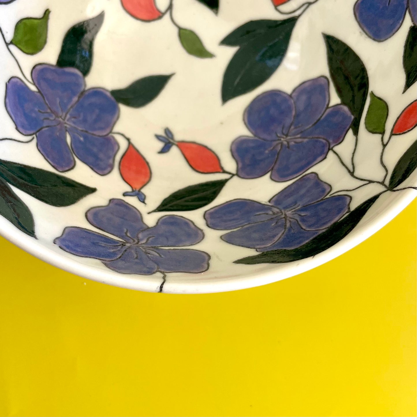 Medium porcelain bowl with tibouchine