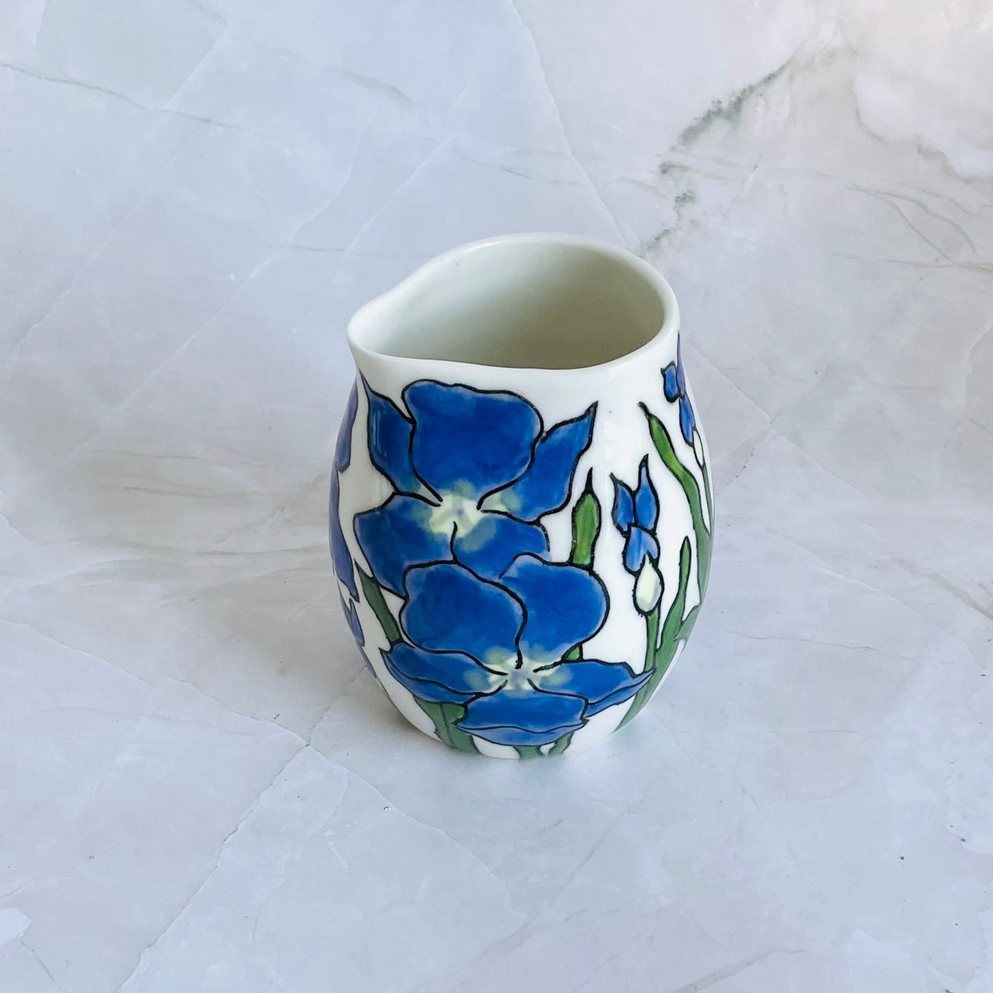 #45: Small pourer - Iris design
