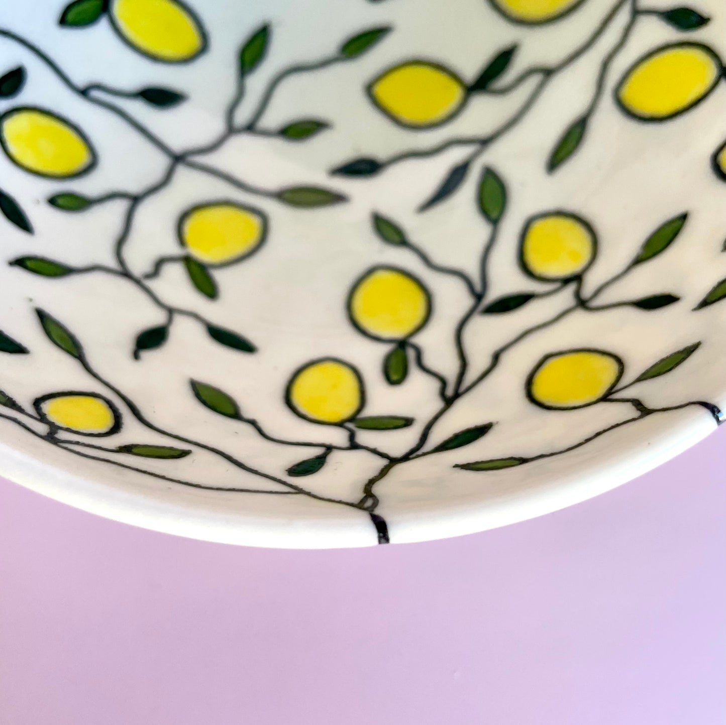 Small porcelain bowl with lemon design
