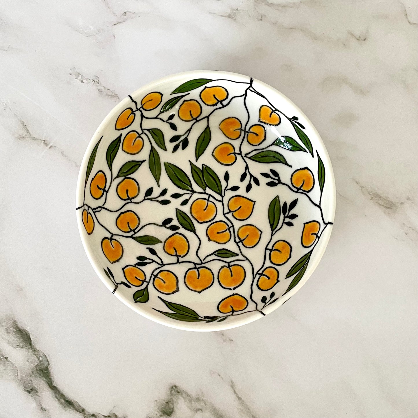 Small porcelain coupe bowl with peaches